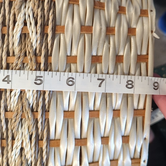 ✨HOST PICK🎉Mid Century sewing basket - Picture 7 of 8